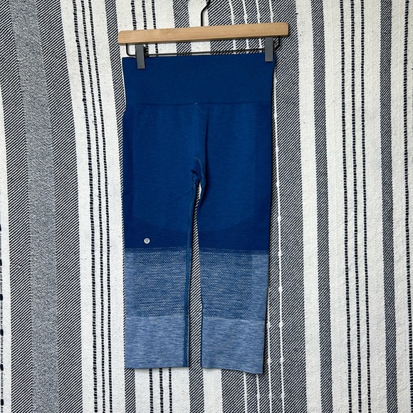 Lululemon Seamlessly Street Crop Leggings - Picture 2 of 8
